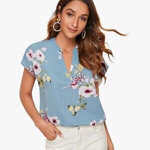 Women's Light Blue Floral Split V-Neck Short Sleeve Blouse